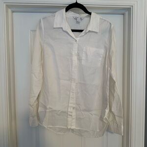 Old Navy Women’s Classic White Button-Up